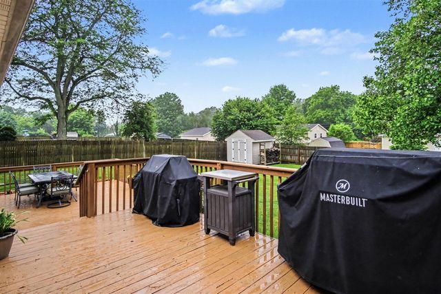 5495 Rockridge Drive, Comstock Park, MI 49321