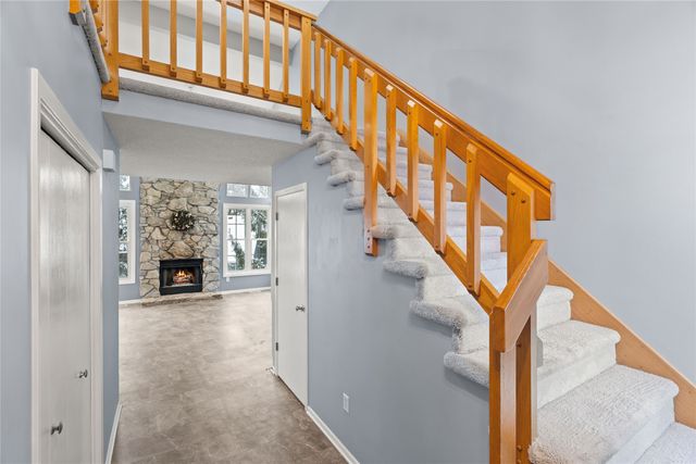 2505 82nd Street, Urbandale, IA 50322