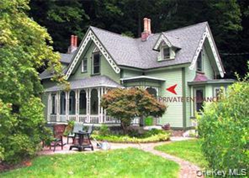 51 Lowland Hill 2nd Floor, Stony Point, NY 10980