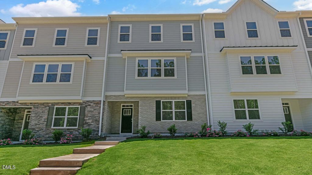 816 Washington Street, Fuquay Varina, NC 27526