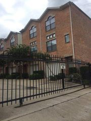 3501 Link Valley Drive 901, Houston, TX 77025