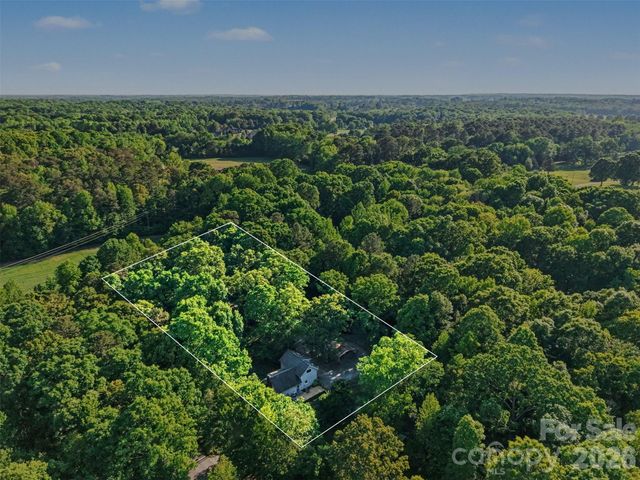 5114 Crow Road, Monroe, NC 28112