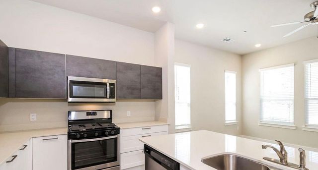 1304 Creekbank Drive, Mckinney, TX 75071