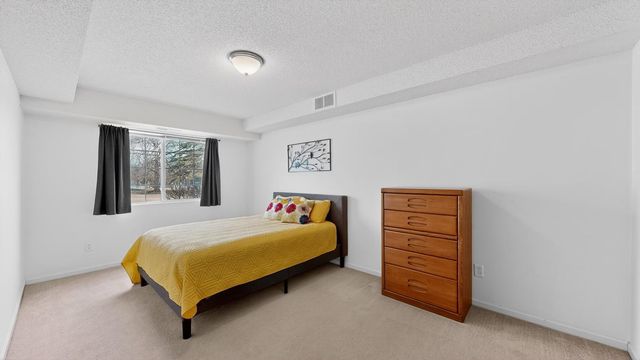 1976 29th Place NW 104, Rochester, MN 55901