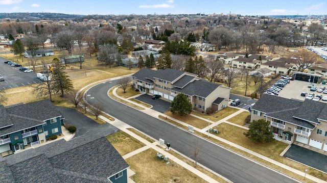 1976 29th Place NW 104, Rochester, MN 55901