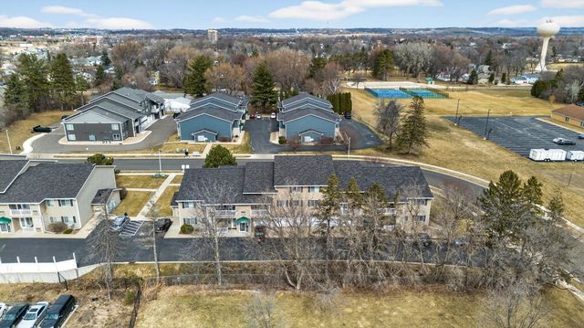 1976 29th Place NW 104, Rochester, MN 55901