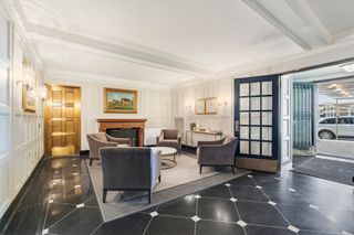 245 E 72nd St Apt 8H, New York City, NY 10021