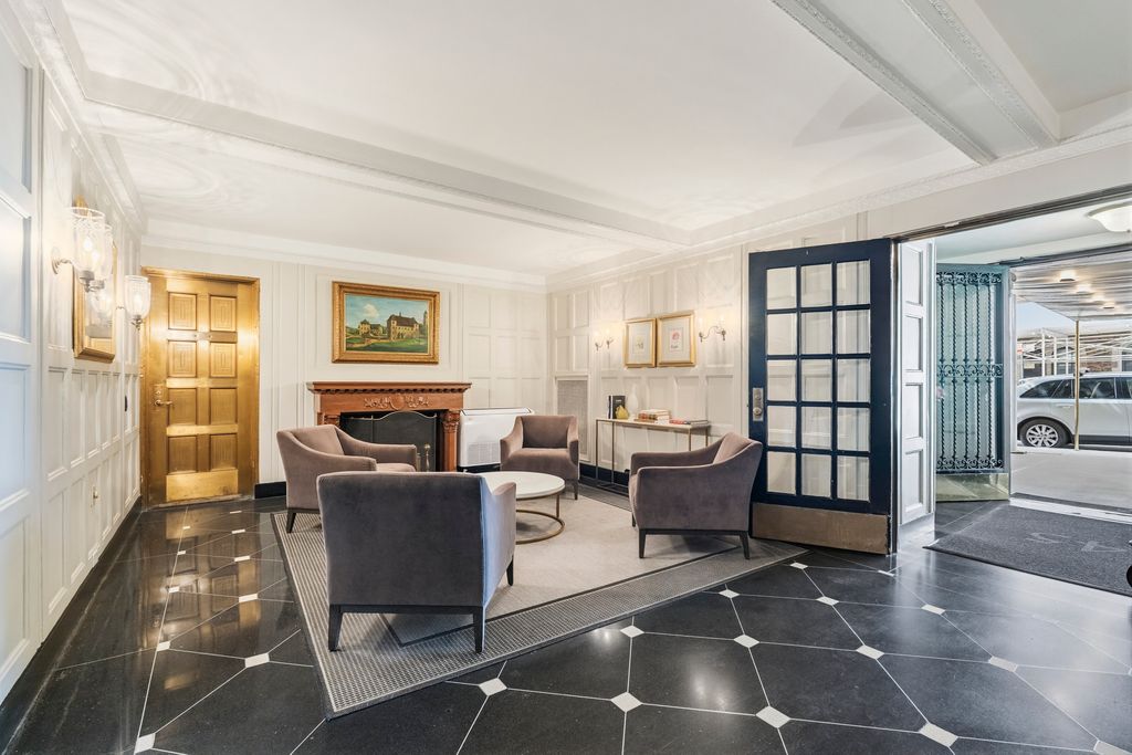 245 E 72nd St Apt 8H, New York City, NY 10021
