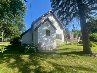 415 Sunnyside Drive, Cadillac, MI 49601