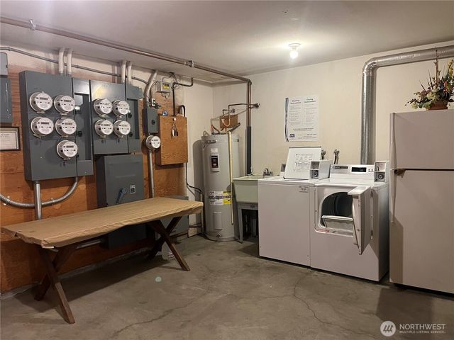 2707 W Jameson Street, Seattle, WA 98199