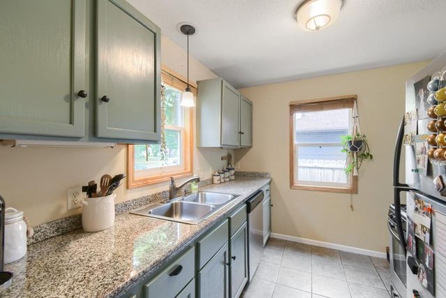 3912 Vera Cruz Avenue N, Robbinsdale, MN 55422