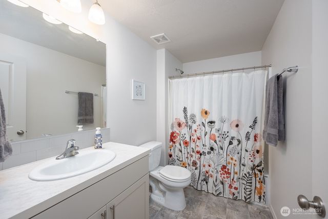 1205 W Sequoia Rd, Moses Lake, WA 98837