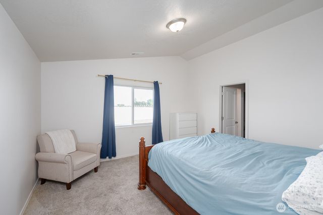 1205 W Sequoia Rd, Moses Lake, WA 98837
