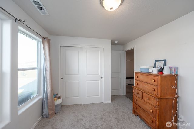 1205 W Sequoia Rd, Moses Lake, WA 98837