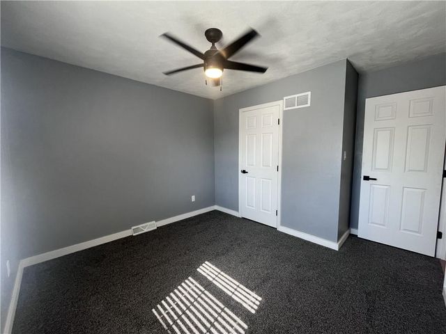 321 E Mason Street, Odessa, MO 64076