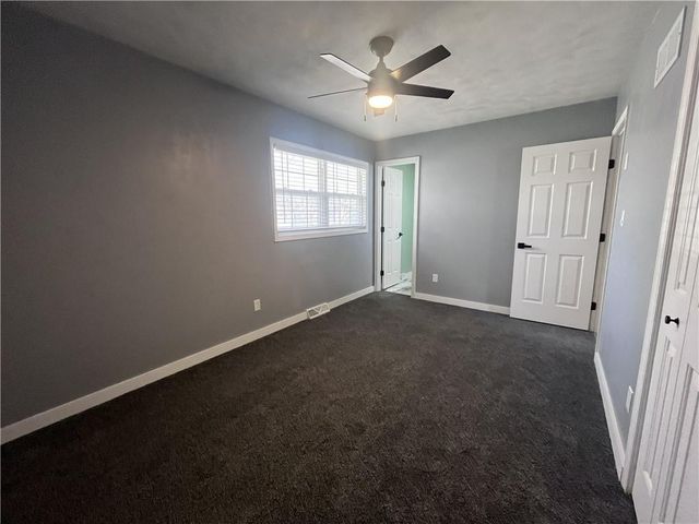 321 E Mason Street, Odessa, MO 64076