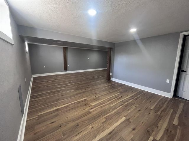 321 E Mason Street, Odessa, MO 64076