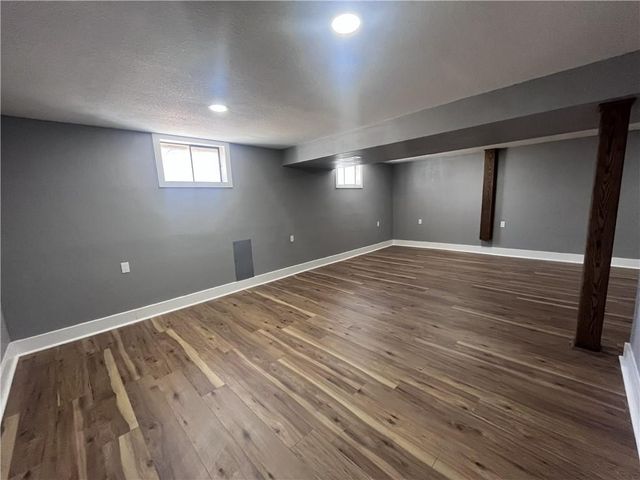 321 E Mason Street, Odessa, MO 64076