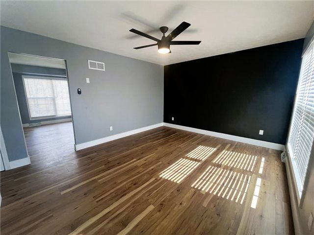 321 E Mason Street, Odessa, MO 64076