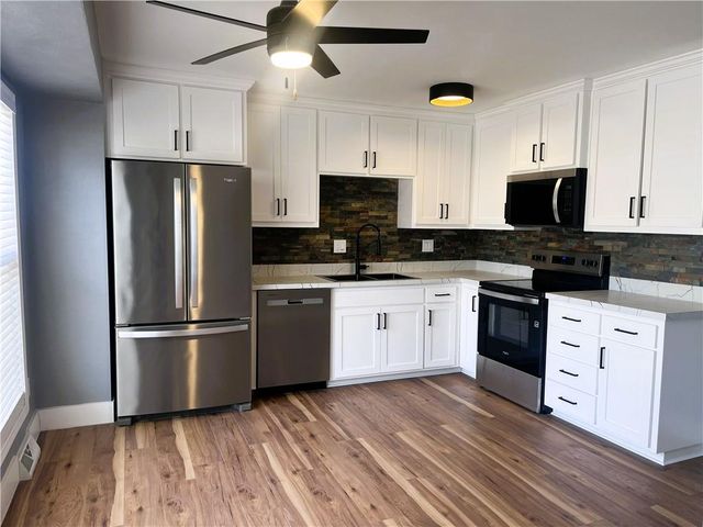 321 E Mason Street, Odessa, MO 64076