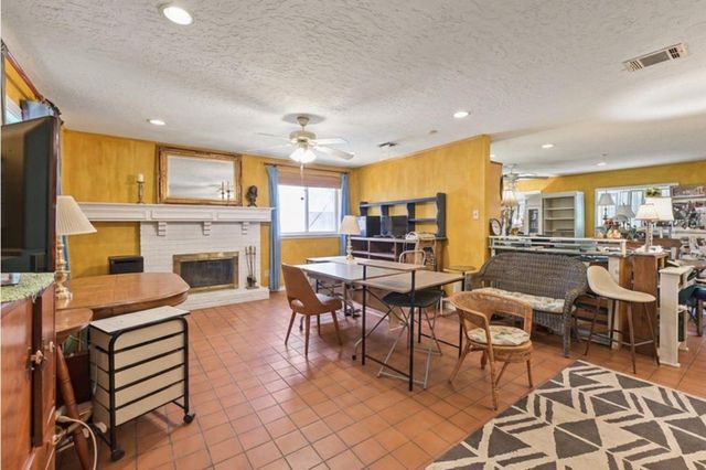 1522 Spring Hills Drive, Spring, TX 77386