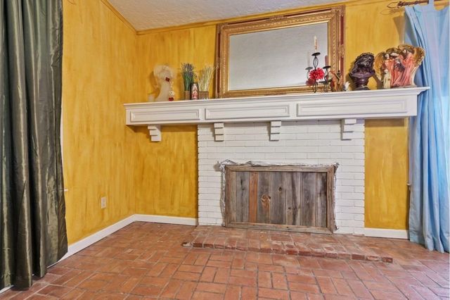 1522 Spring Hills Drive, Spring, TX 77386