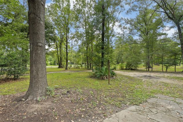 1522 Spring Hills Drive, Spring, TX 77386
