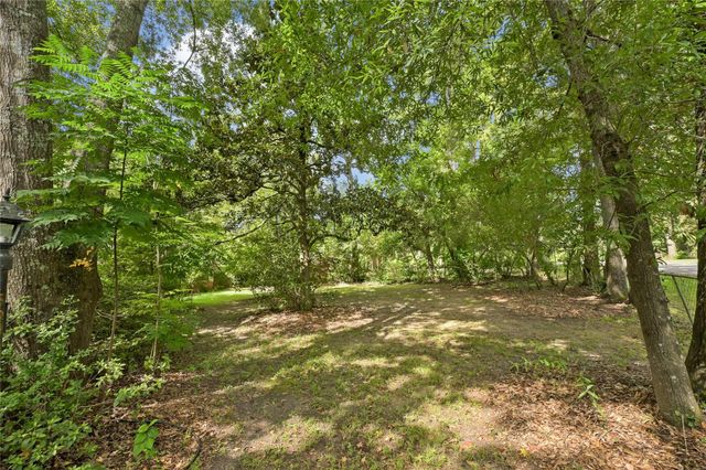 1522 Spring Hills Drive, Spring, TX 77386