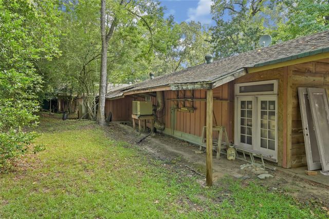 1522 Spring Hills Drive, Spring, TX 77386