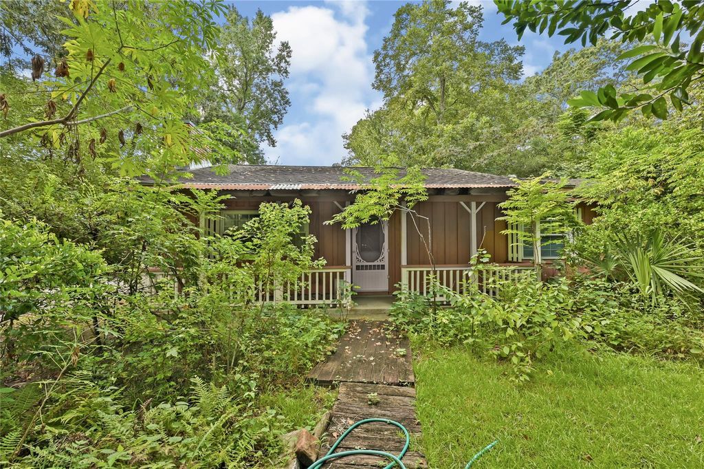 1522 Spring Hills Drive, Spring, TX 77386