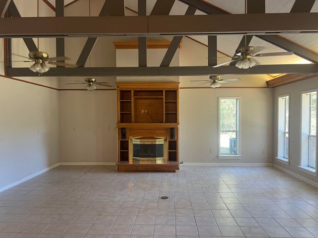 8611 Sulphur Springs, Pine Bluff, AR 71603