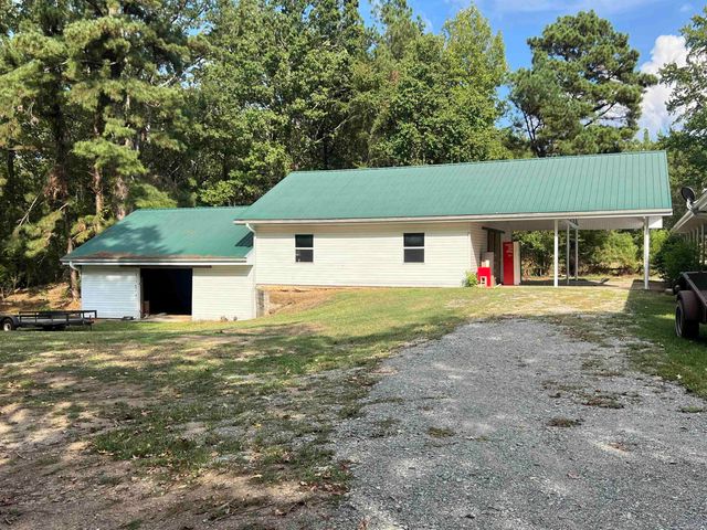 8611 Sulphur Springs, Pine Bluff, AR 71603