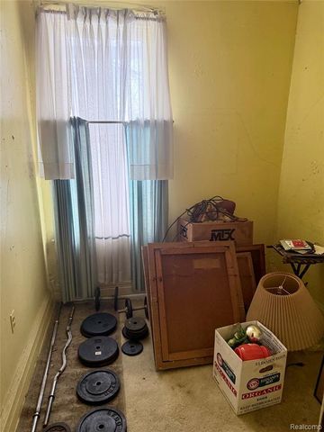 4475 Field Street, Detroit, MI 48214