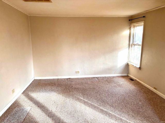 701 N Claypool Road, Muncie, IN 47303