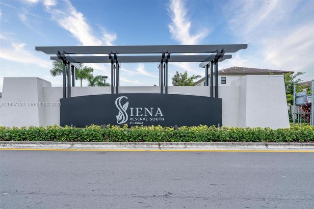 23447 SW 127th Pl, Homestead, FL 33032