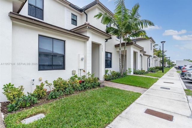 23447 SW 127th Pl, Homestead, FL 33032