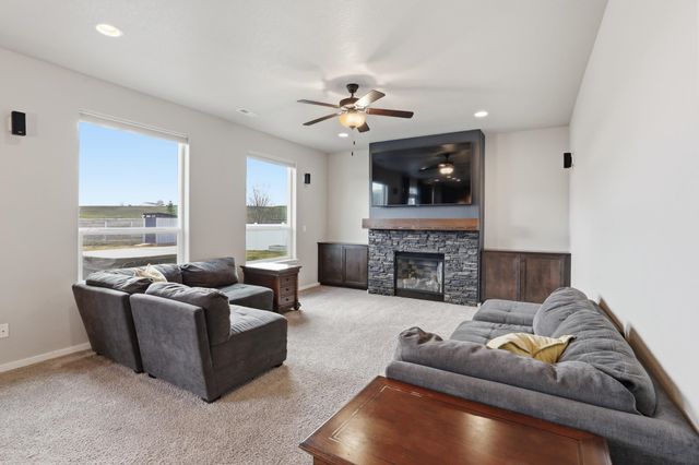 19108 E 15th Ave, Spokane Valley, WA 99016