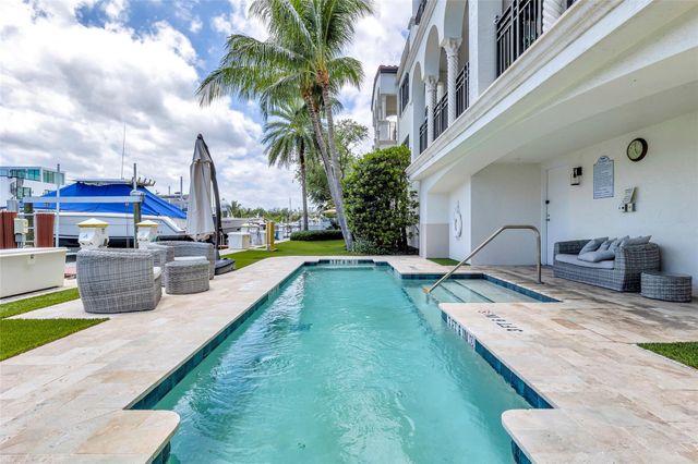 1532 SE 12th St 302, Fort Lauderdale, FL 33316