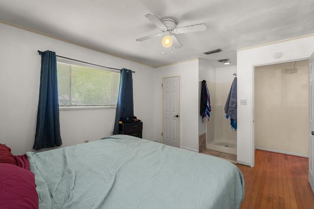111 Victoria Dr., Hattiesburg, MS 39402