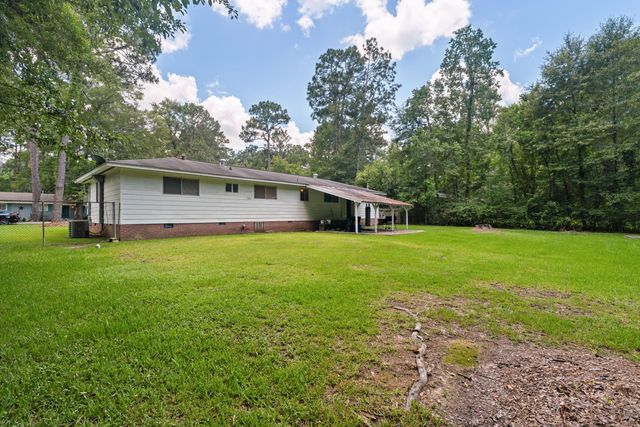 111 Victoria Dr., Hattiesburg, MS 39402