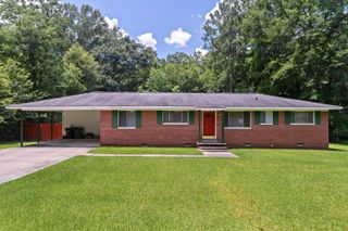 111 Victoria Dr., Hattiesburg, MS 39402