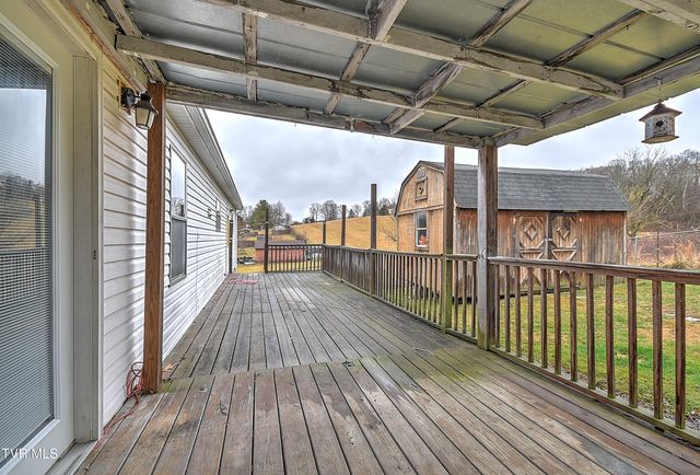 549 Pleasant Grove Road, Bluff City, TN 37618