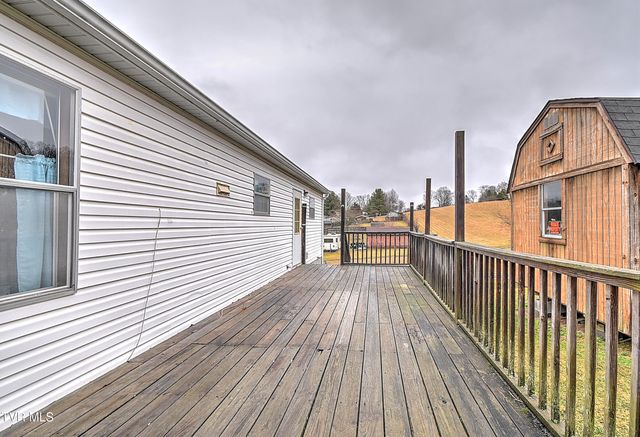 549 Pleasant Grove Road, Bluff City, TN 37618