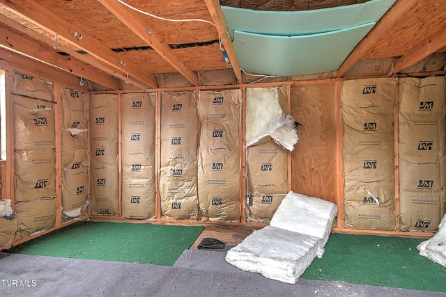 549 Pleasant Grove Road, Bluff City, TN 37618