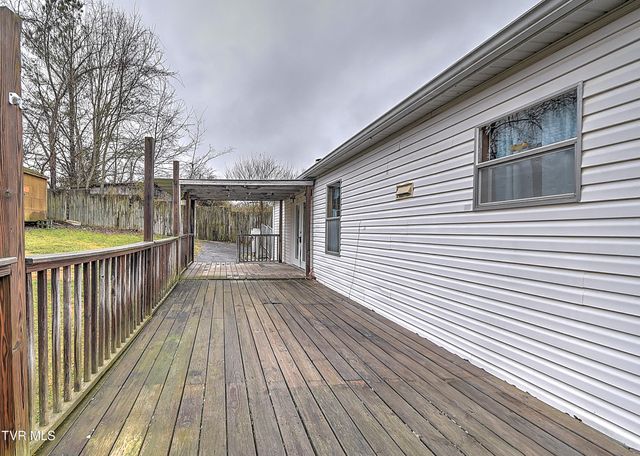 549 Pleasant Grove Road, Bluff City, TN 37618