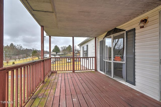 549 Pleasant Grove Road, Bluff City, TN 37618