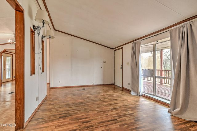 549 Pleasant Grove Road, Bluff City, TN 37618