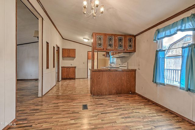 549 Pleasant Grove Road, Bluff City, TN 37618