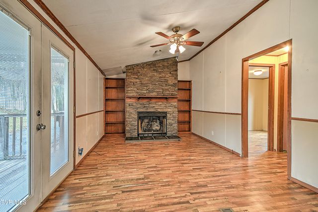 549 Pleasant Grove Road, Bluff City, TN 37618