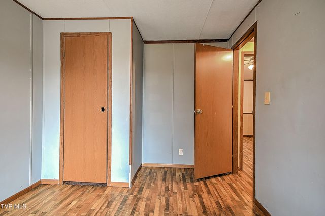 549 Pleasant Grove Road, Bluff City, TN 37618